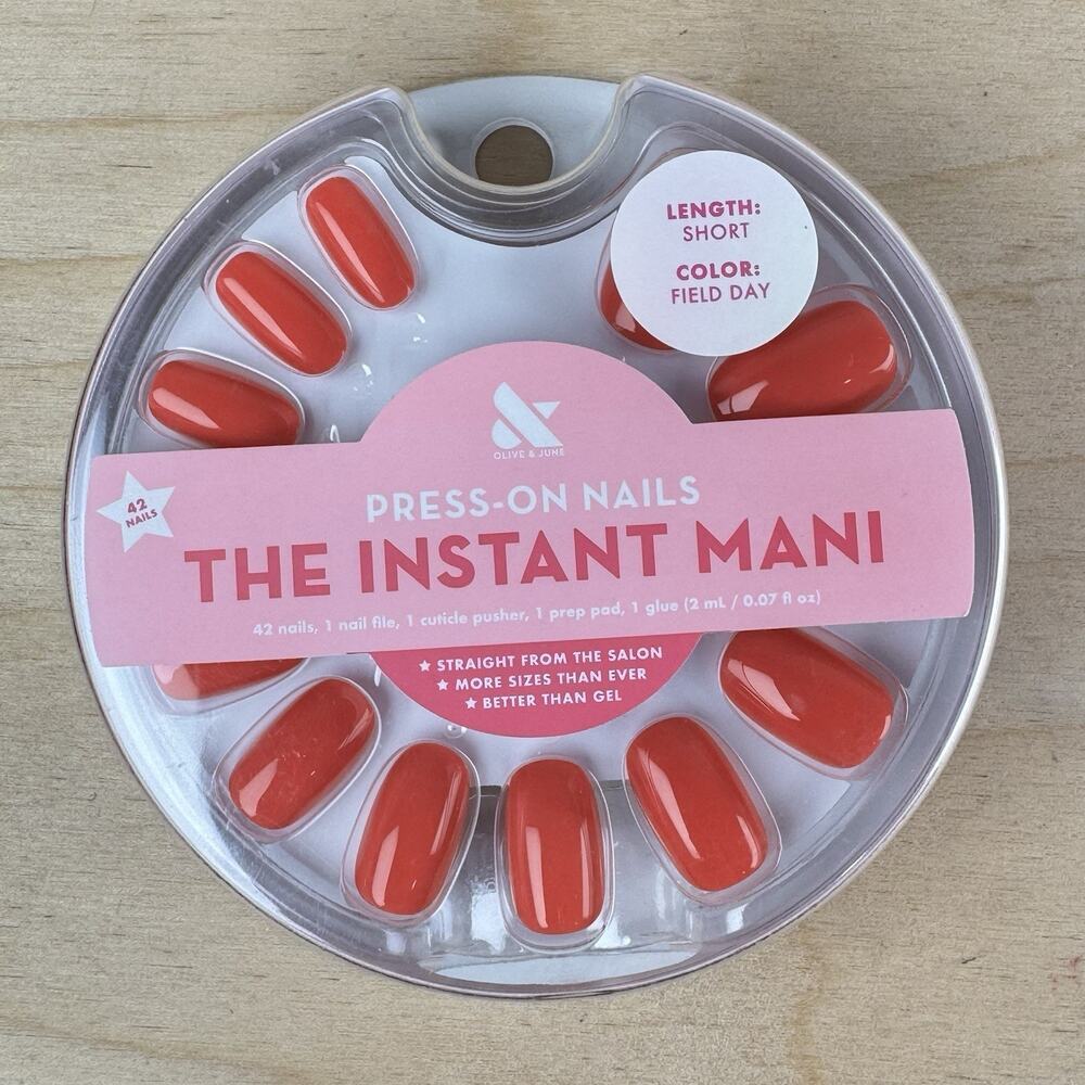 Olive & June The Instant Mani Nails SHORT FIELD DAY RED Press On Nails Set